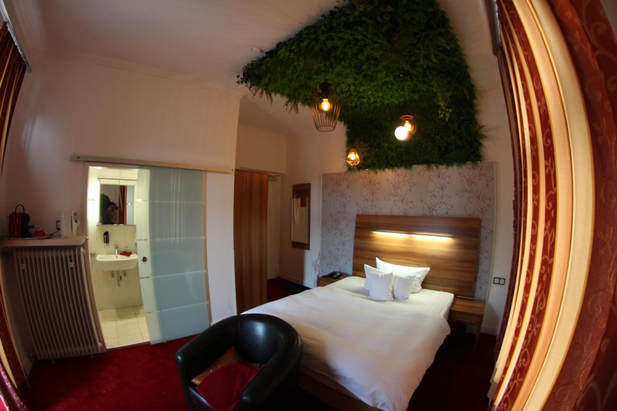 Almrausch Hotel 3*