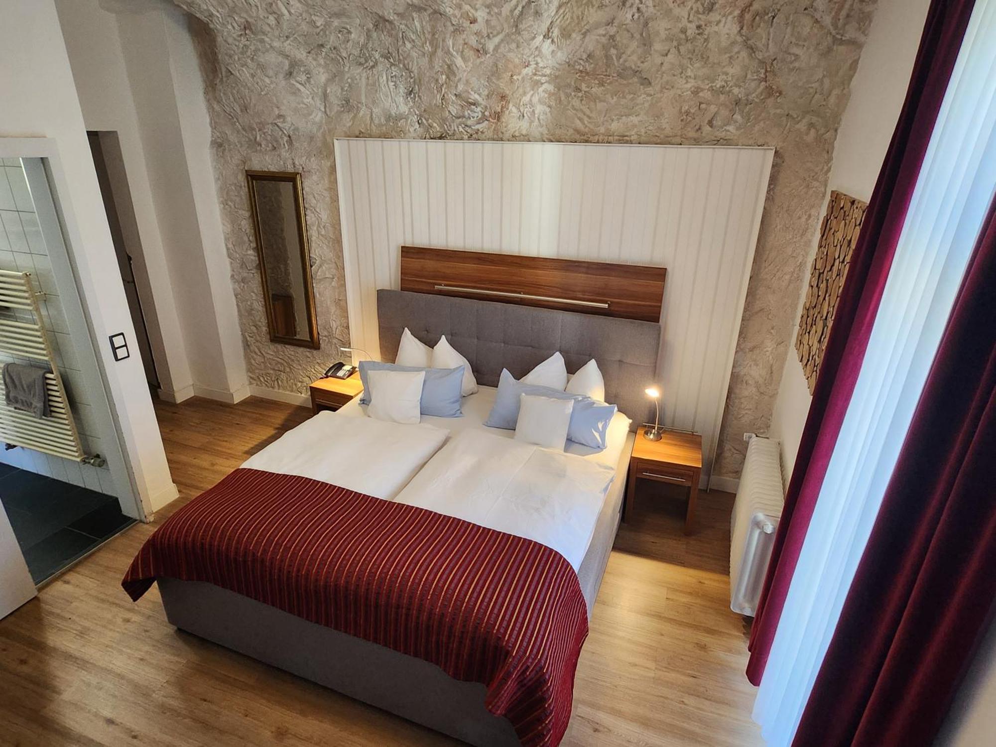 Almrausch Hotel 3*